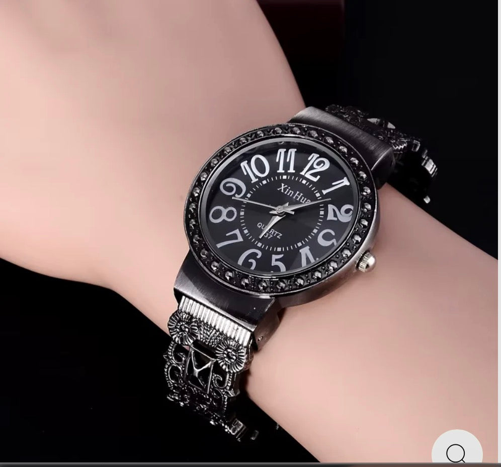 Watches & Accessories