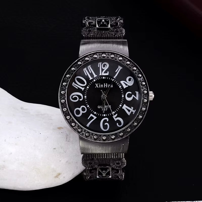 Vintage Bracelet Watch Women Black Quartz Wristwatch Unisex Special Antique Clock Elegant Casual Steel Female Mujer Bangle Reloj